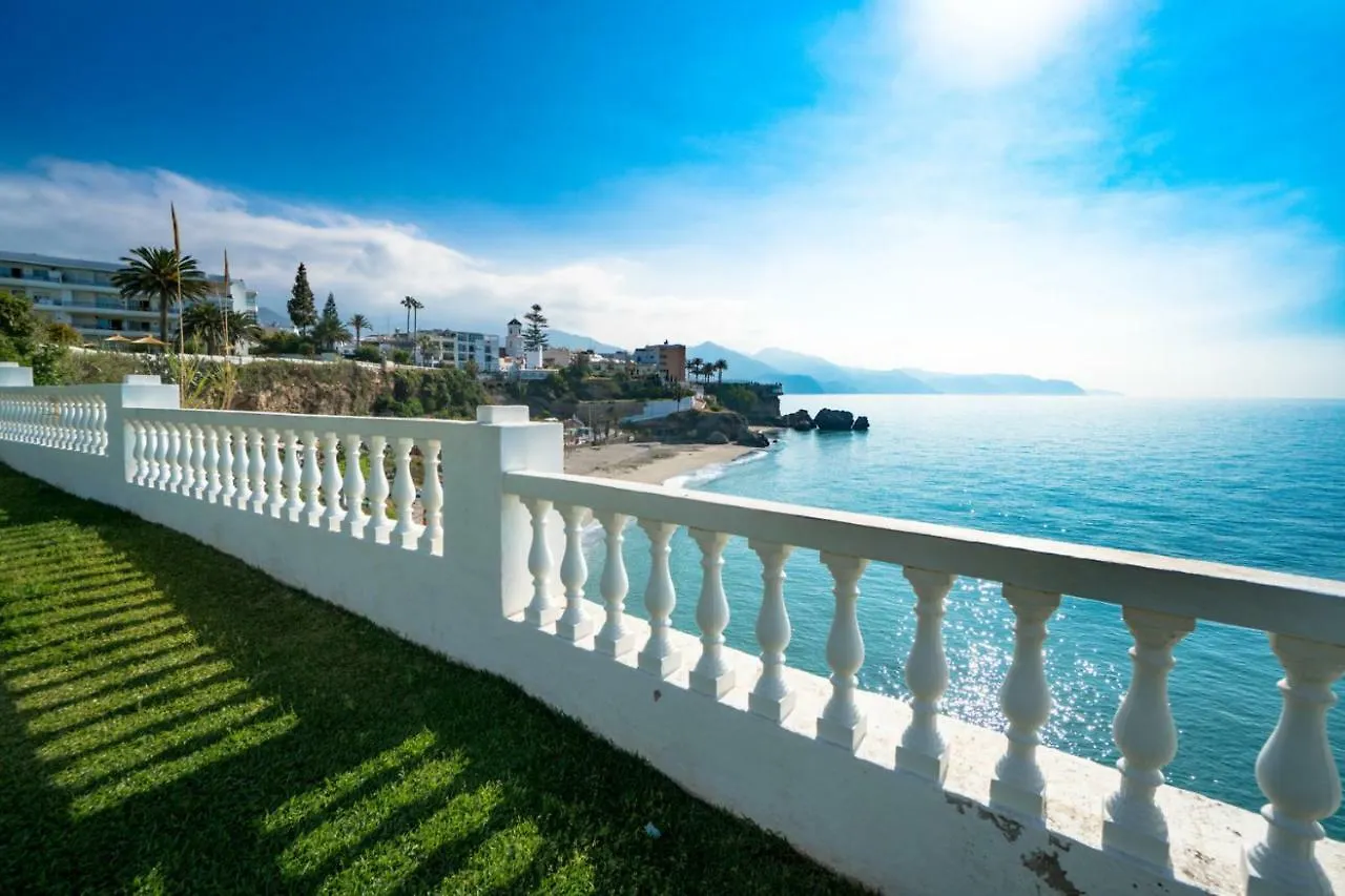 Palmeras 31 Menyber Apartment Nerja Spain